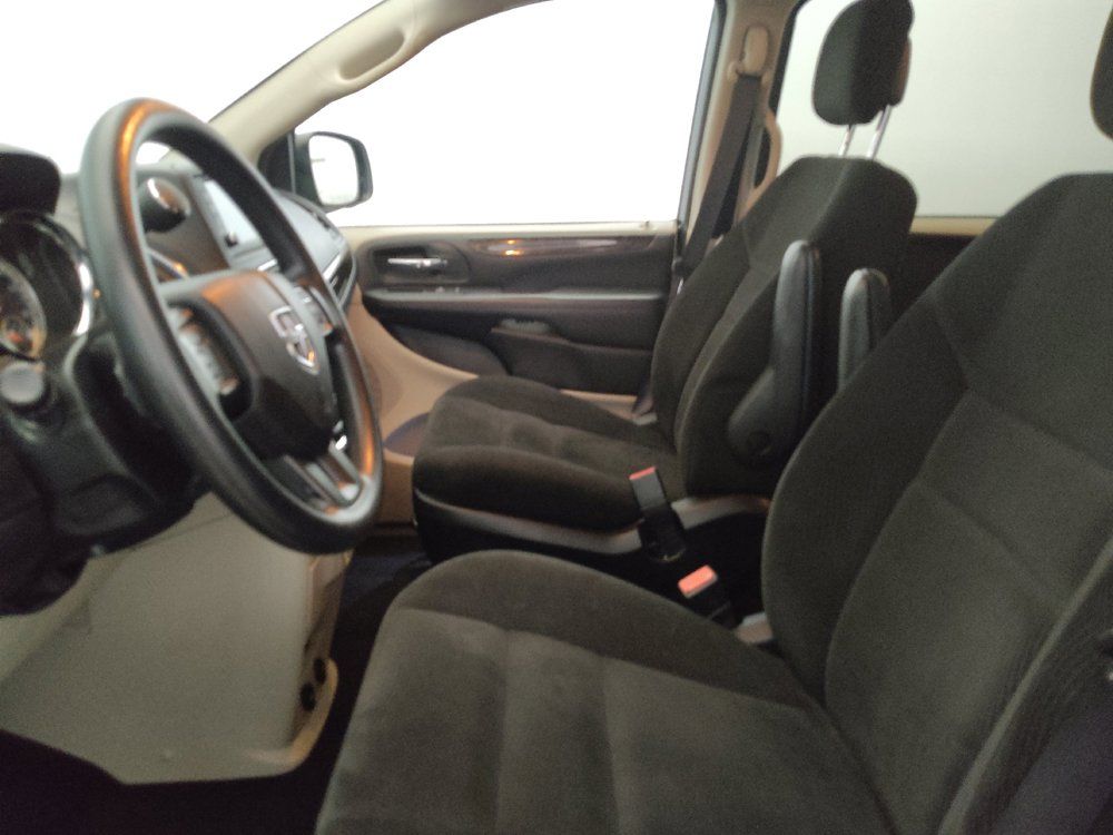 Used 2017 Dodge Grand Caravan SE w/ Power Window Group FWD image 17