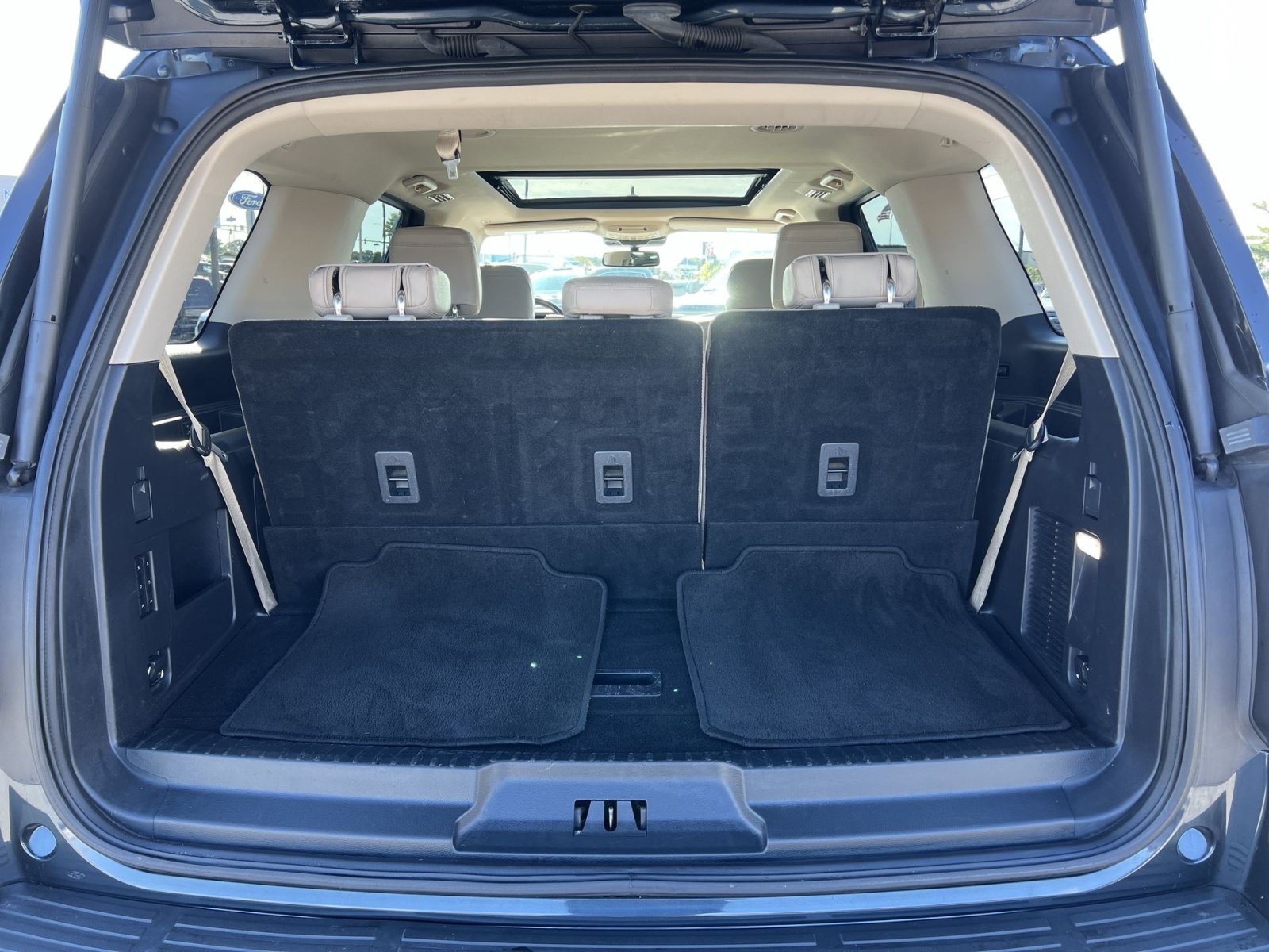 Used 2024 Ford Expedition Limited AWD/4WD image 27