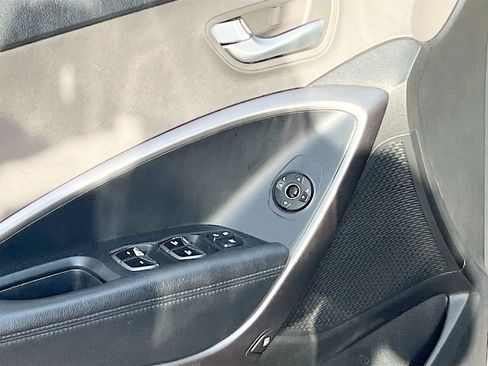 Used 2017 Hyundai Santa Fe Sport AWD/4WD image 17