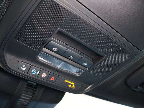 New 2026 Chevrolet Traverse Z71 w/ Driver Confidence Package image 20