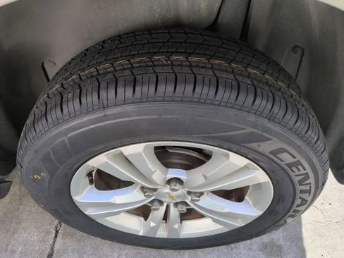 Used 2013 Chevrolet Equinox LS image 37