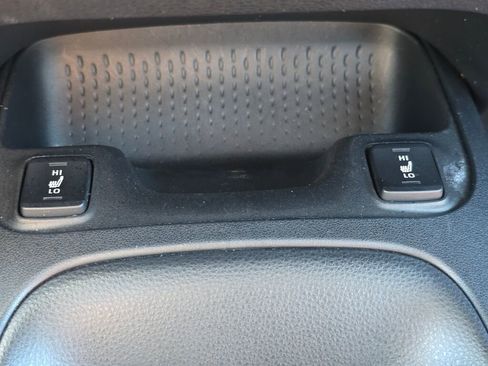 Used 2023 Toyota Corolla XSE image 33