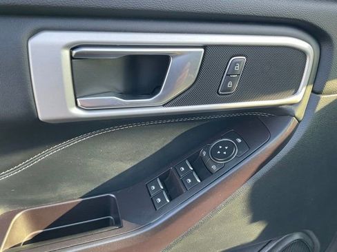 Used 2020 Ford Explorer XLT w/ Equipment Group 202A image 12