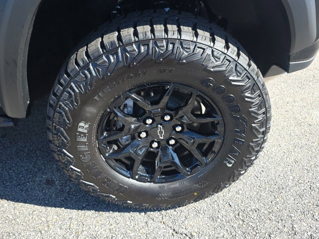 New 2026 Chevrolet Colorado ZR2 w/ Midnight Edition AWD/4WD image 11