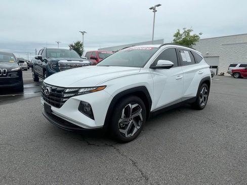 Used 2024 Hyundai Tucson SEL w/ Convenience Package FWD image 3
