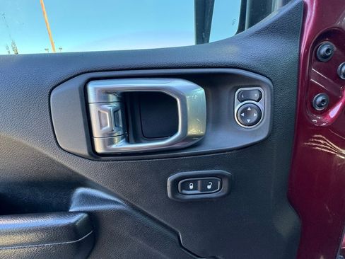 Used 2021 Jeep Wrangler Unlimited Sport image 21