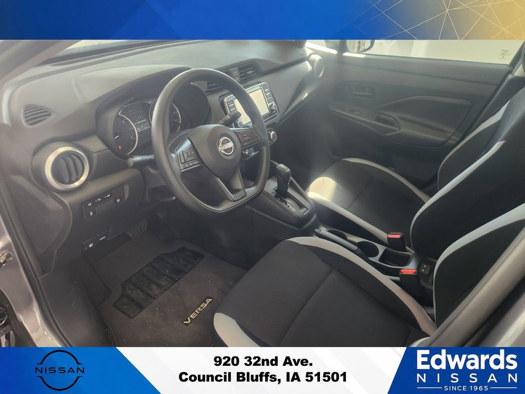 New 2025 Nissan Versa S w/ Trunk Package FWD image 17