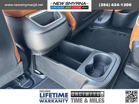 New 2026 Chrysler Pacifica Pinnacle image 33