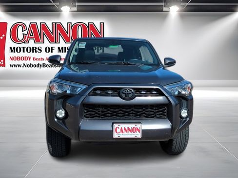 Used 2018 Toyota 4Runner SR5 Premium image 2