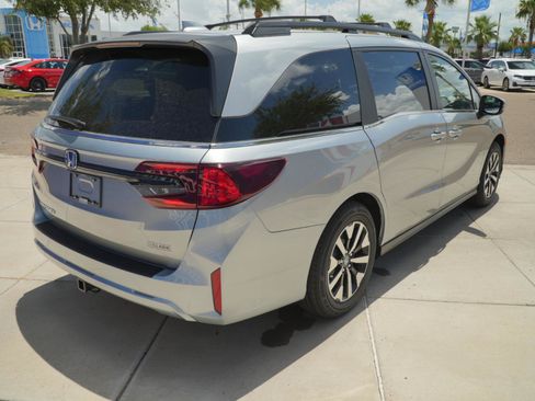 New 2026 Honda Odyssey EX-L image 5