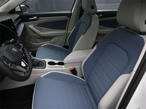 New 2026 Volkswagen Jetta SE image 19