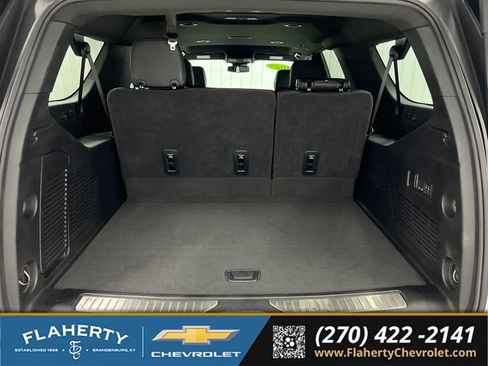 Used 2025 GMC Yukon XL Denali AWD/4WD image 19