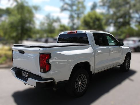 Used 2023 Chevrolet Colorado LT RWD image 10