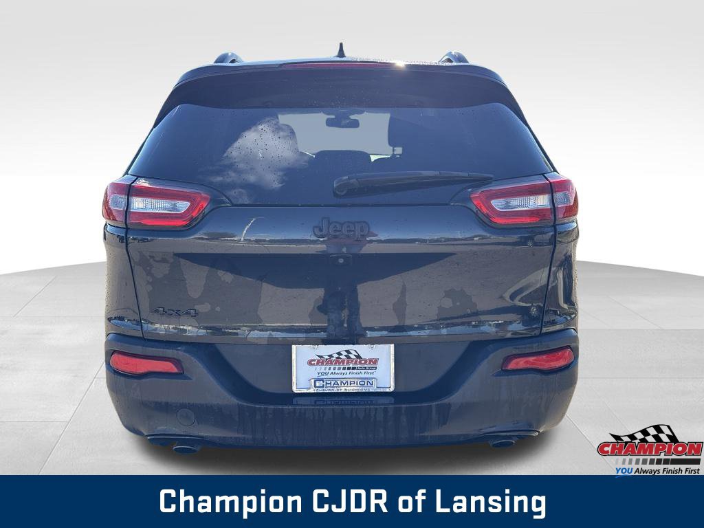 Used 2014 Jeep Cherokee Latitude w/ Cold Weather Group AWD/4WD image 7