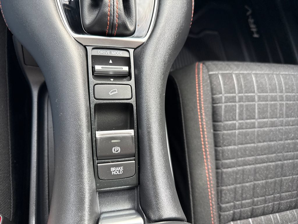 Certified 2025 Honda HR-V Sport image 27
