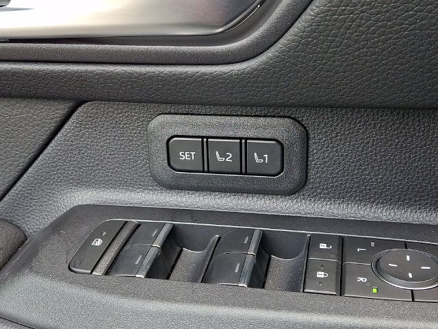 Used 2025 Toyota Land Cruiser w/ Premium Package AWD/4WD image 28