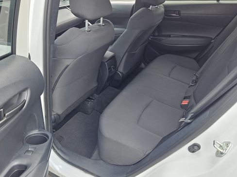 Used 2023 Toyota Corolla Cross LE w/ Moonroof Package AWD/4WD image 10