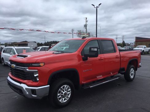 Used 2025 Chevrolet Silverado 2500 LT w/ Convenience Package AWD/4WD image 1