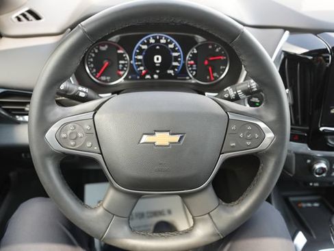 Used 2023 Chevrolet Traverse Premier AWD/4WD image 30