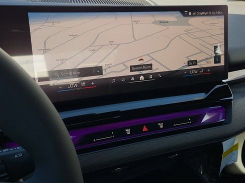 New 2026 BMW i5 eDrive40 w/ M Sport Package image 10