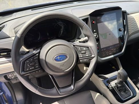 Used 2025 Subaru Forester Limited AWD/4WD image 17
