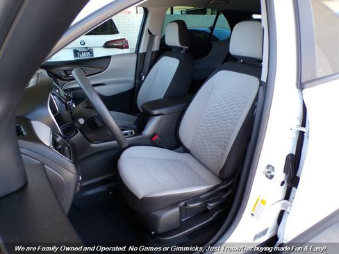 Used 2020 Chevrolet Equinox LS FWD image 17