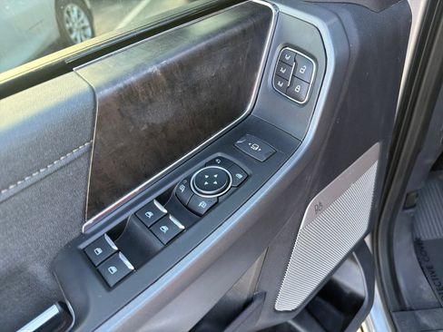 Used 2023 Ford F350 Lariat w/ FX4 Off-Road Package AWD/4WD image 12