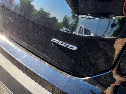 Used 2022 Ford Edge Titanium AWD/4WD image 9