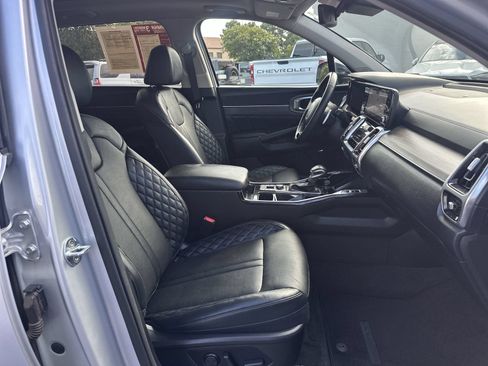 Used 2022 Kia Sorento SX Prestige AWD/4WD image 22