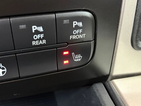 Used 2018 RAM 1500 Big Horn AWD/4WD image 26
