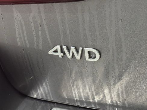 Used 2021 INFINITI QX80 Premium Select w/ All-Season Package image 22