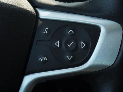 Used 2024 GMC Terrain SLT image 14