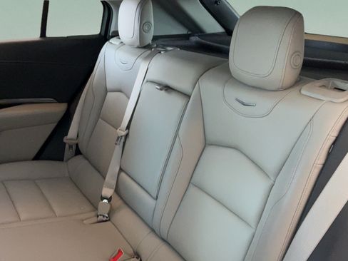 Used 2021 Cadillac XT4 Luxury w/ Cold Weather Package FWD image 27