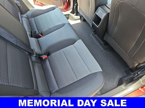 New 2025 Chevrolet Trax LT w/ Driver Confidence Package FWD image 11