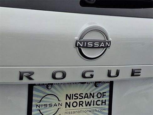 New 2026 Nissan Rogue SV image 11