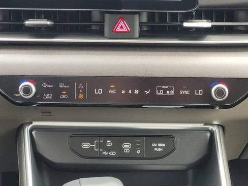 New 2026 Kia Carnival EX FWD image 18