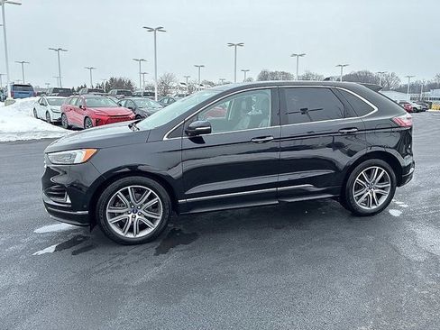 Used 2019 Ford Edge Titanium w/ Equipment Group 301A image 14