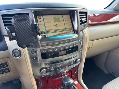 Used 2008 Lexus LX 570 4WD image 15
