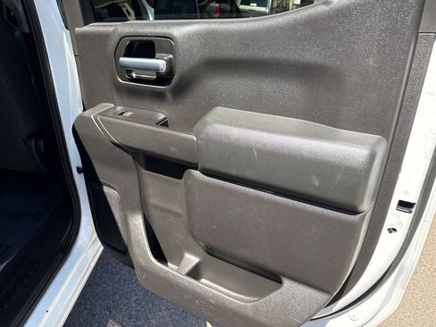Used 2019 Chevrolet Silverado 1500 Custom Trail Boss AWD/4WD image 24