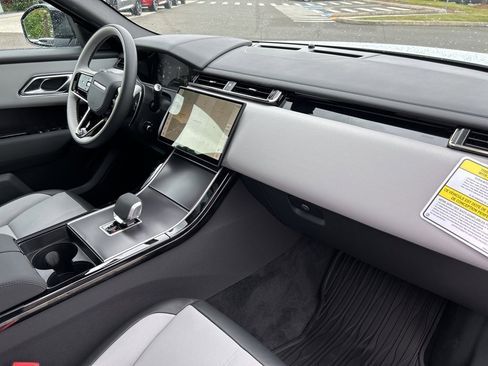 New 2026 Land Rover Range Rover Velar Dynamic SE image 20