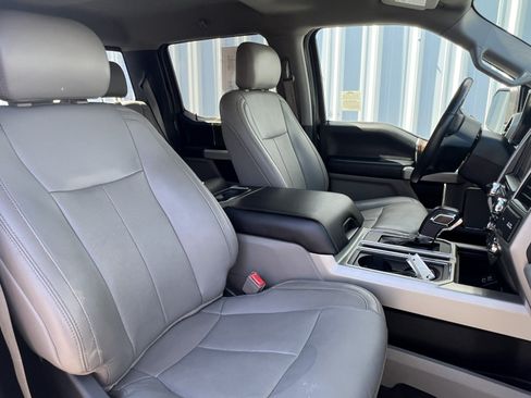Used 2020 Ford F150 Lariat RWD image 22