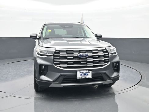 New 2026 Ford Explorer Active w/ Active Comfort Package image 2