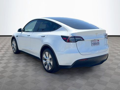 Used 2023 Tesla Model Y Long Range AWD/4WD image 5