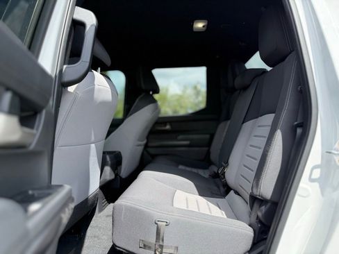 Used 2024 Toyota Tacoma TRD Off-Road image 18