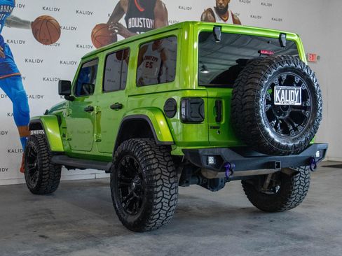 Used 2020 Jeep Wrangler Unlimited Sahara w/ Uconnect 4C Nav & Sound Group AWD/4WD image 22