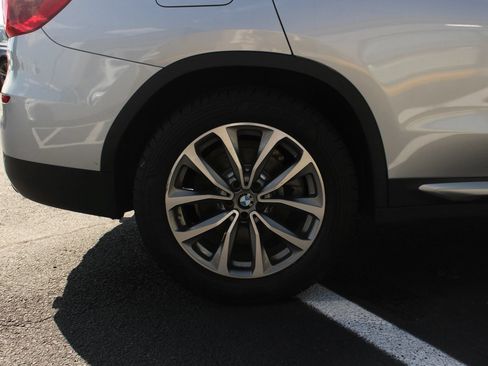 Used 2018 BMW X3 xDrive30i AWD/4WD image 9