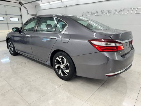 Used 2017 Honda Accord LX image 8
