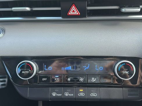 Certified 2025 Hyundai Elantra Sport FWD image 25