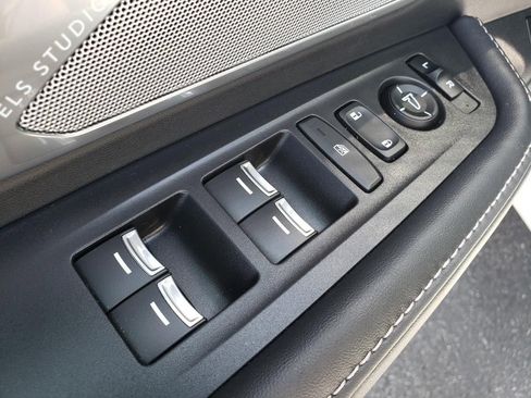 Certified 2023 Acura RDX AWD w/ Technology Package image 19