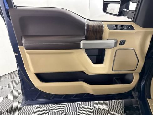 Used 2020 Ford F150 Lariat w/ Equipment Group 502A Luxury AWD/4WD image 28